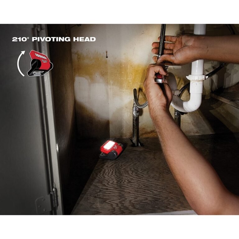 Milwaukee 2114-21 USB Rechargeable ROVER 550-Lumen Pivoting Flashlight