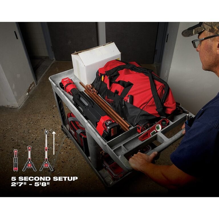 Milwaukee 2132-20 M12 / Corded ROCKET Dual Power Tower 1,400-Lumen Light