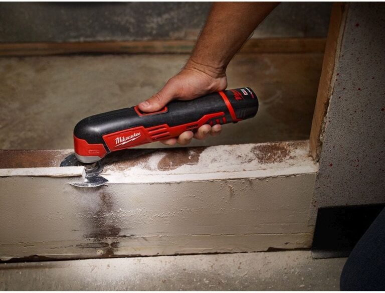 Milwaukee 2426-20 M12 Cordless Multi-Tool