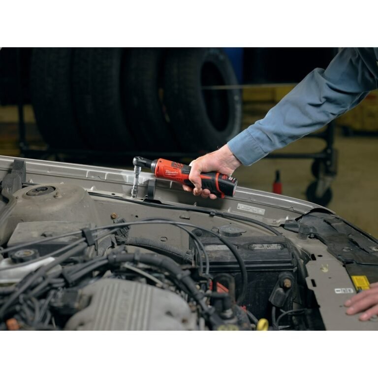 Milwaukee 2457-20 M12 Cordless 3/8″ Ratchet