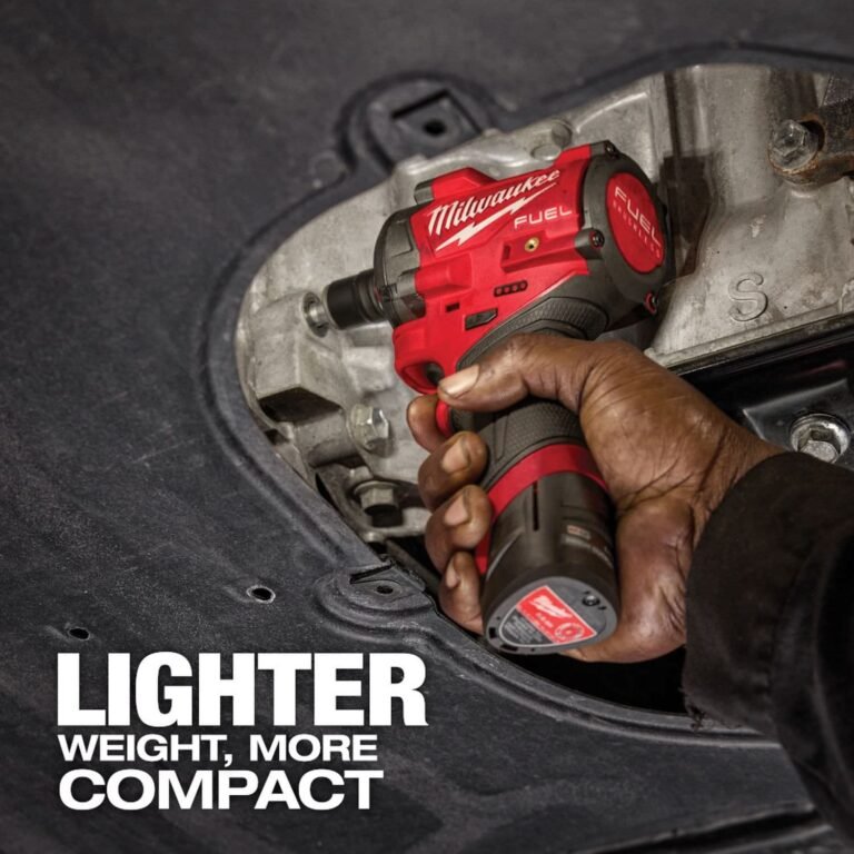 Milwaukee 2562-20 M12 FUEL Stubby 3/8 in. Impact Wrench, Tool Only