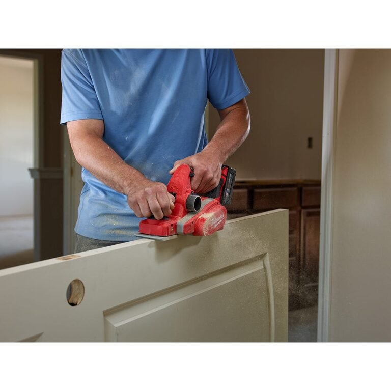 Milwaukee 2623-20 M18 3-1/4″ Planer, Tool Only