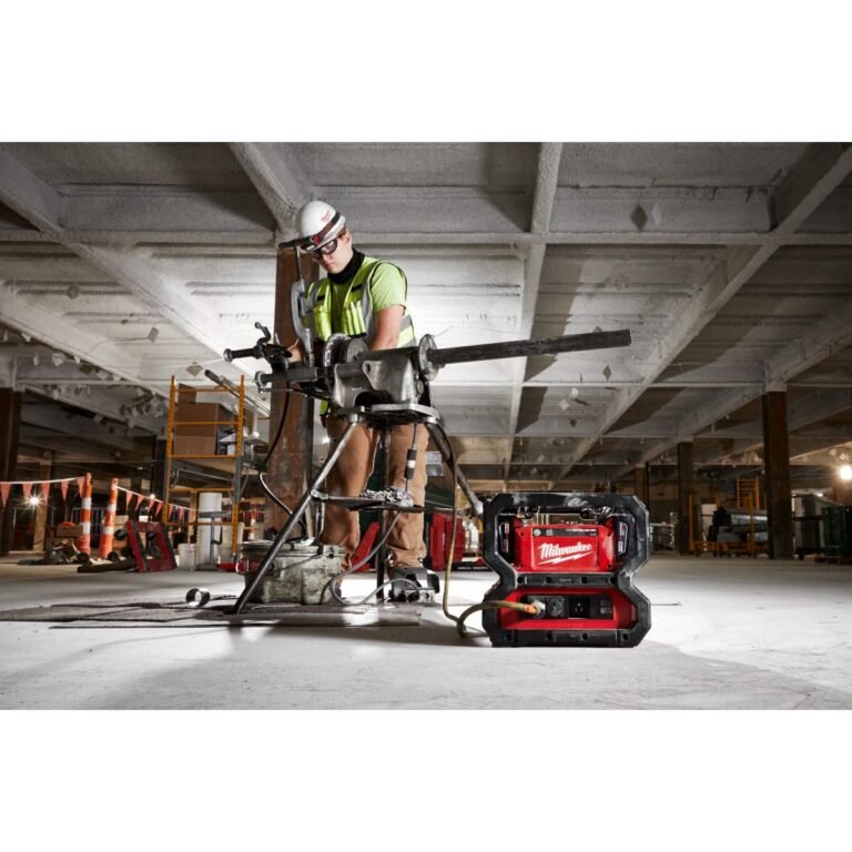 Milwaukee 2845-20 M18 CARRY-ON 3600W/1800W Power Supply