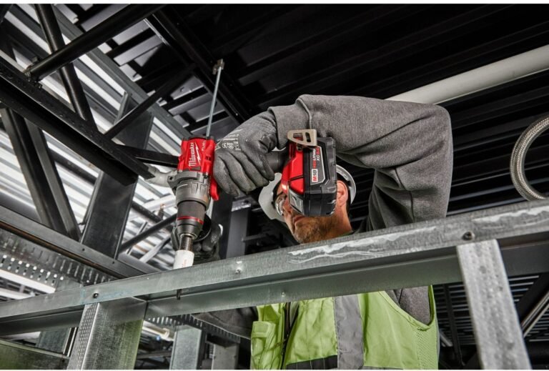 Milwaukee 2904-20 M18 FUEL 1/2-in. Hammer Drill/Driver, Tool Only