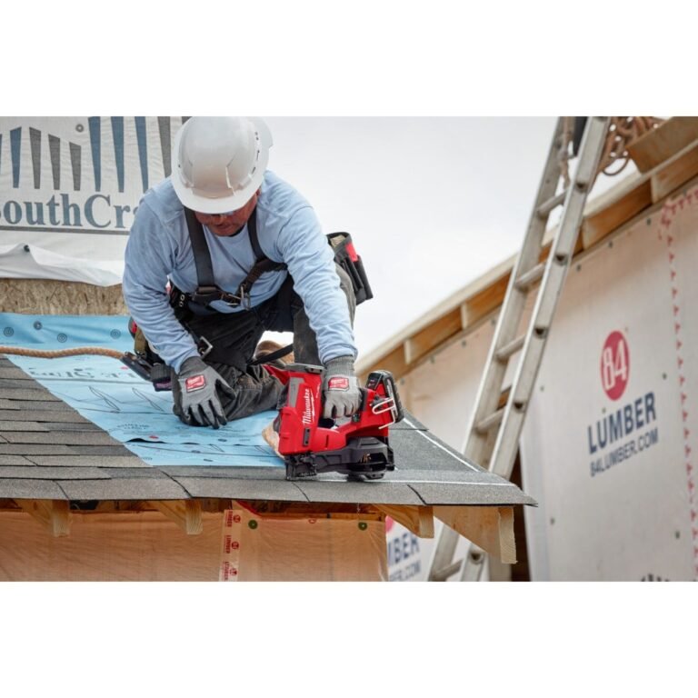 Milwaukee 2909-20 M18 FUEL Coil Roofing Nailer, Tool Only
