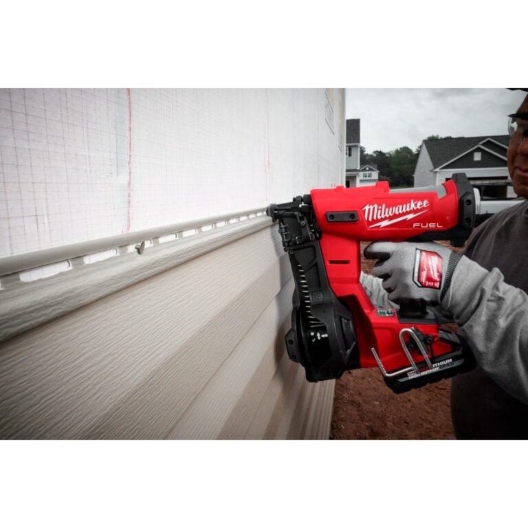 Milwaukee 2909-20 M18 FUEL Coil Roofing Nailer, Tool Only