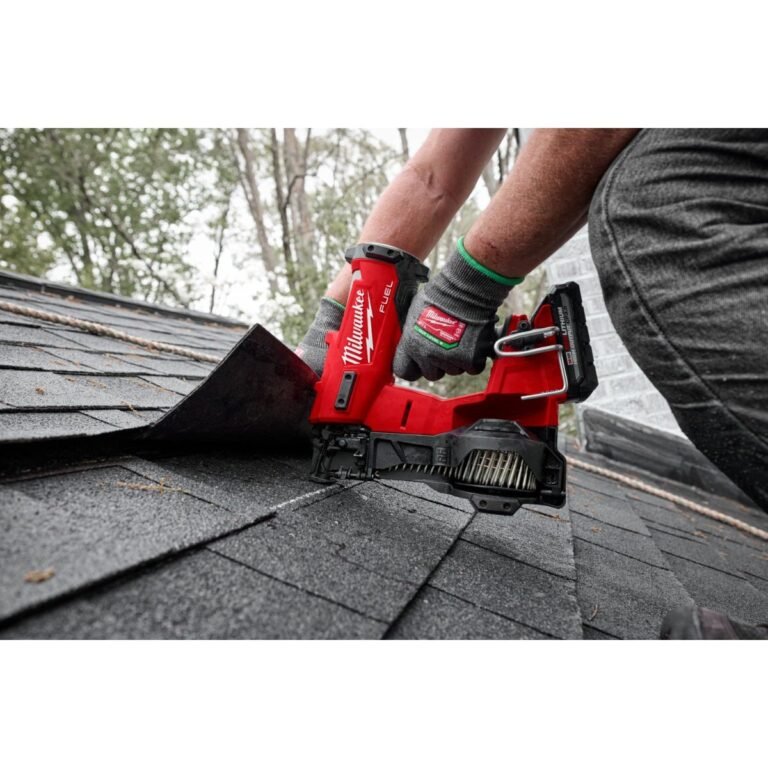 Milwaukee 2909-20 M18 FUEL Coil Roofing Nailer, Tool Only