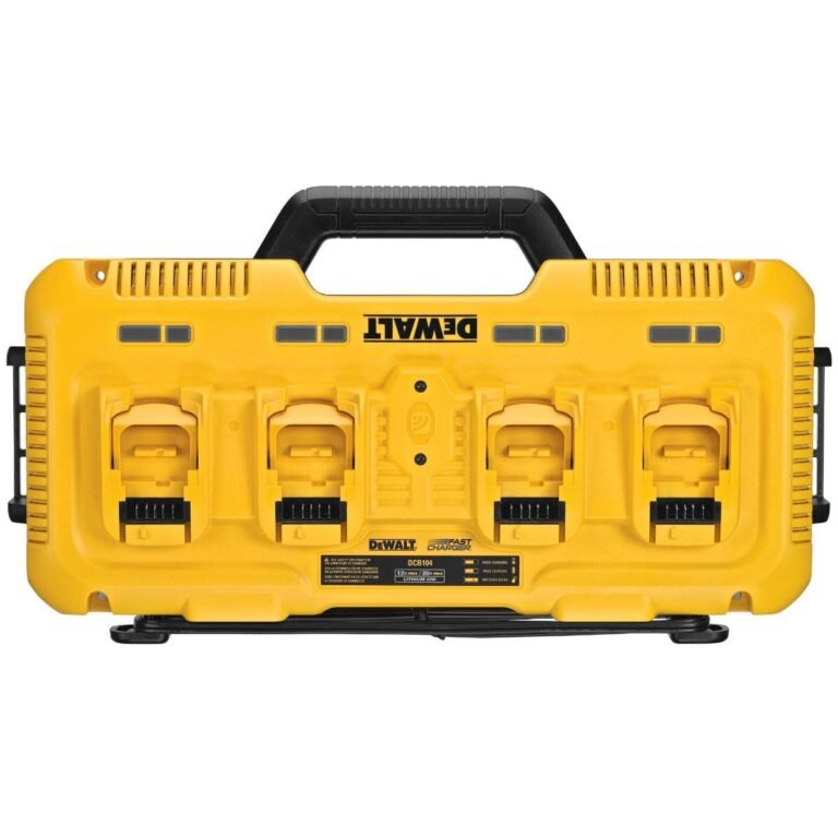 DeWalt DCB104 Multiport Simultaneous Fast Charger