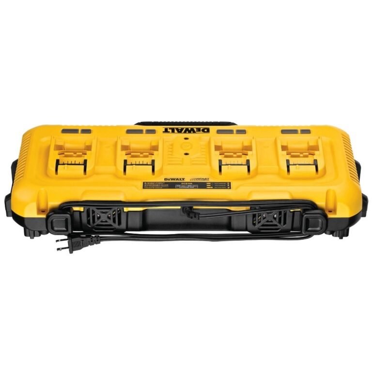 DeWalt DCB104 Multiport Simultaneous Fast Charger