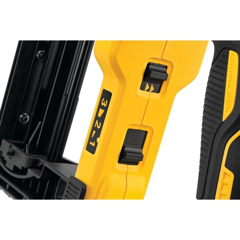 DeWALT DCFS950B 20V MAX XR Brushless 9-Gauge Fencing Stapler, Tool Only