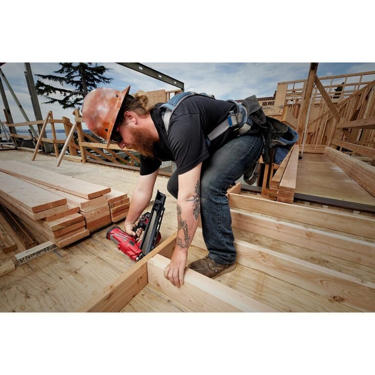 Milwaukee 48-08-2745 M18 FUEL 30-Degree Framing Nailer Extended Capacity Magazine