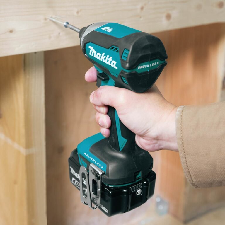 Makita XT269M 18V Brushless 4.0Ah Combo Kit