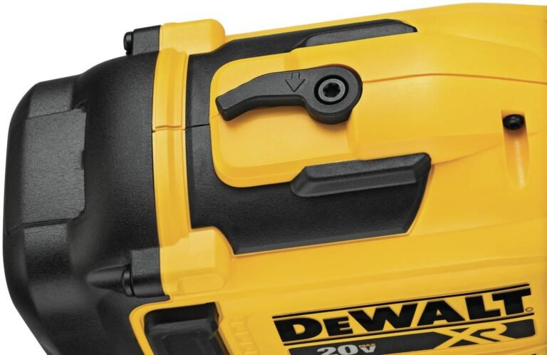 DeWALT DCN45RNB 20V MAX 15-Degree Cordless Coil Roofing Nailer, Tool Only