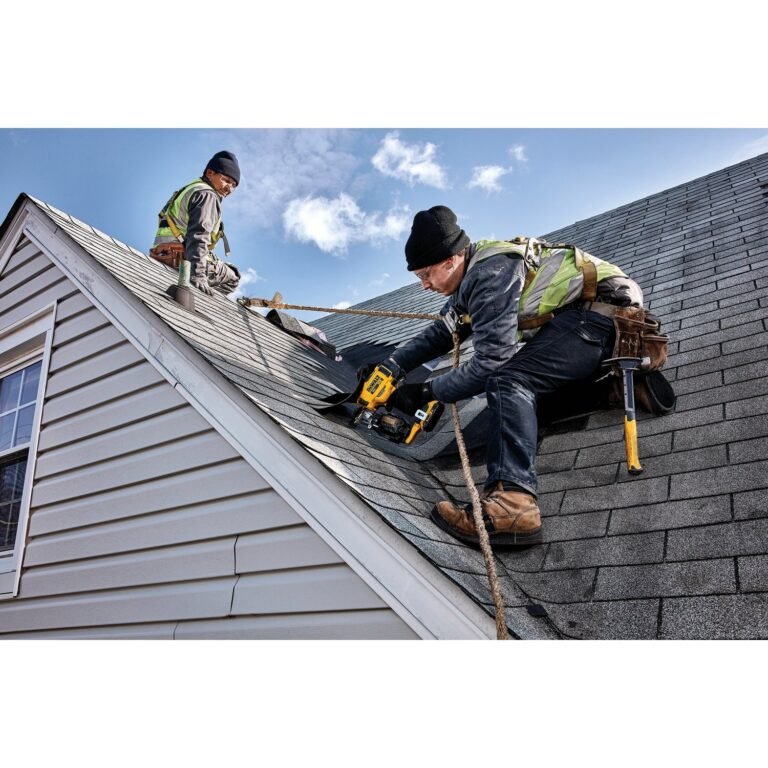 DeWALT DCN45RNB 20V MAX 15-Degree Cordless Coil Roofing Nailer, Tool Only