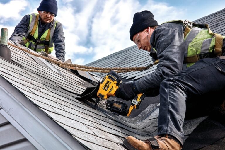 DeWALT DCN45RNB 20V MAX 15-Degree Cordless Coil Roofing Nailer, Tool Only