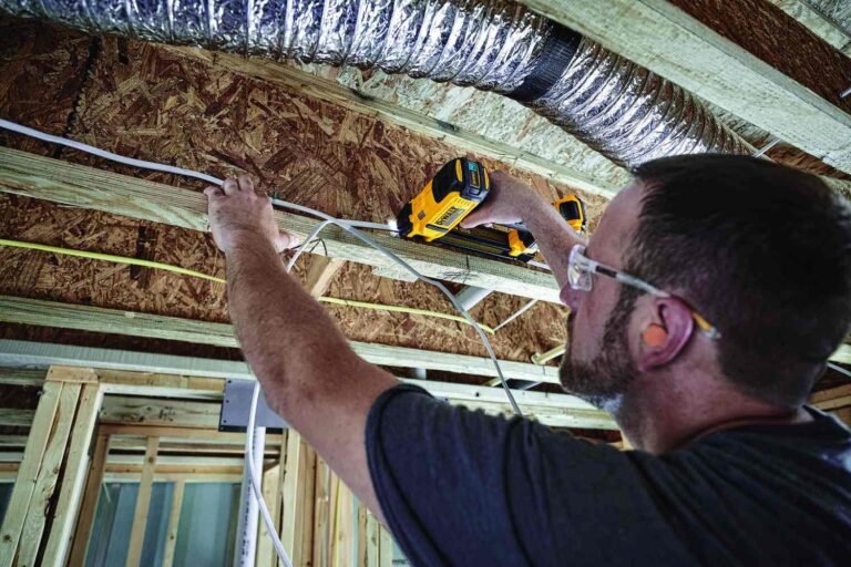 DeWalt DCN701B 20V MAX Cordless Electrician Cable Stapler, Tool Only