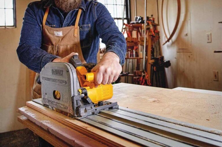 DeWalt DCS520ST1 60V Max 6-1/2″ Cordless FlexVolt Tracksaw 6AH Kit w/ 59″ Rail