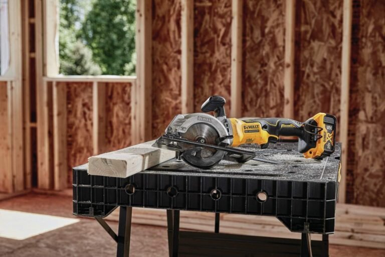 Dewalt DCS571B ATOMIC 20V MAX 4-1/2″ Circular Saw, Tool Only