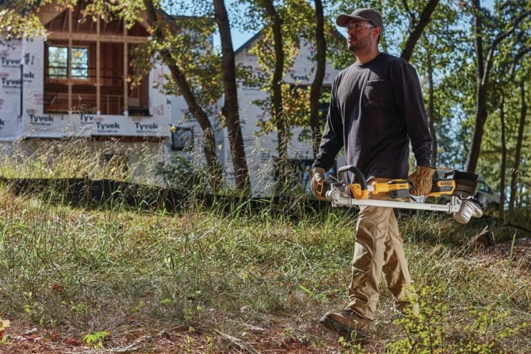 DeWalt DCST922B 20V Max 14 In. Folding String Trimmer, Tool Only