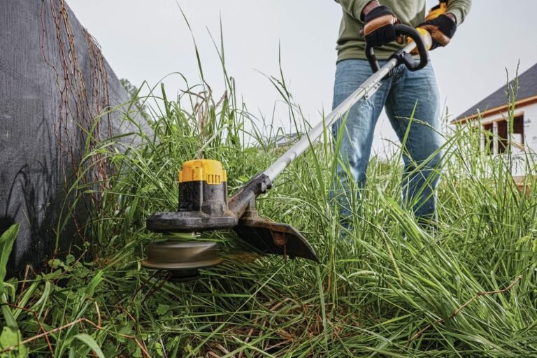 DeWALT DCST925B 20V MAX Straight 13-inch String Trimmer, Tool Only