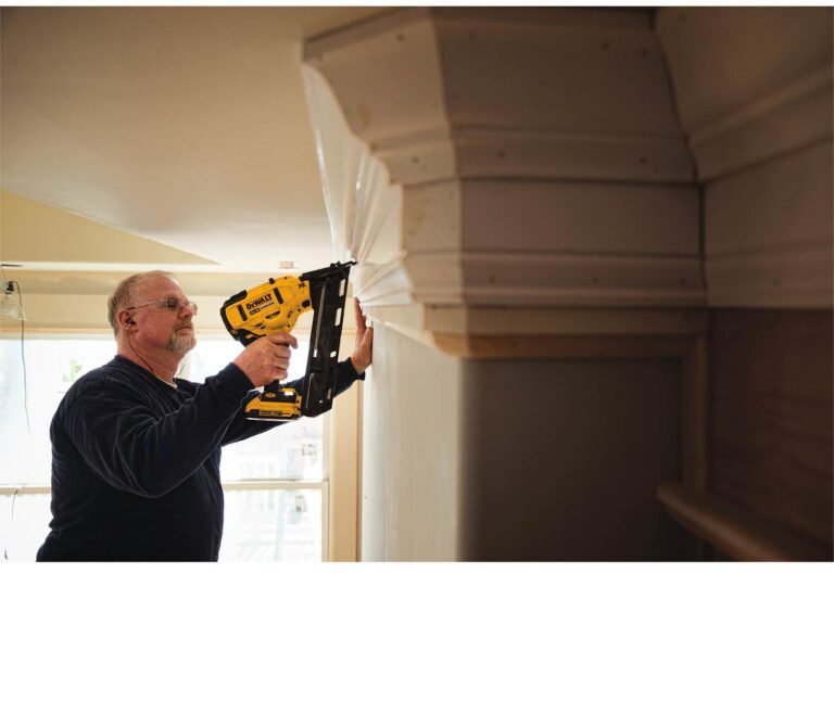 DeWalt DCN650B 20V Max XR 15 Ga Angled Finish Nailer, Tool Only