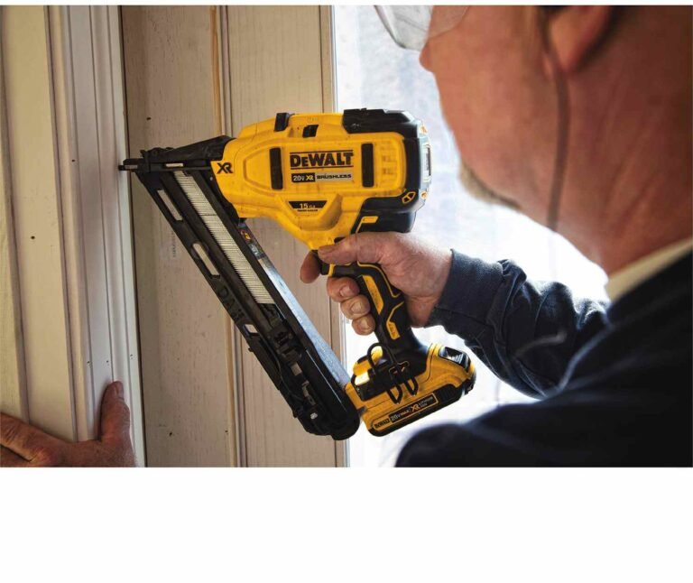 DeWalt DCN650B 20V Max XR 15 Ga Angled Finish Nailer, Tool Only