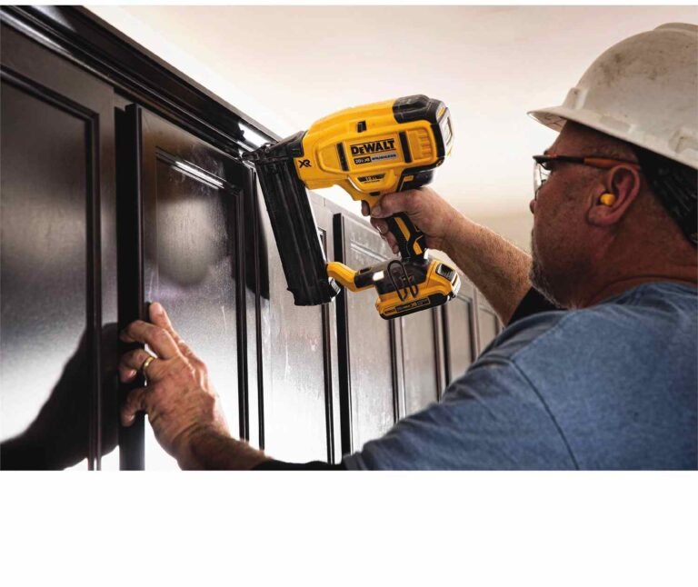 DeWalt DCN680B 20V Max XR 18 Ga Brad Nailer, Tool Only