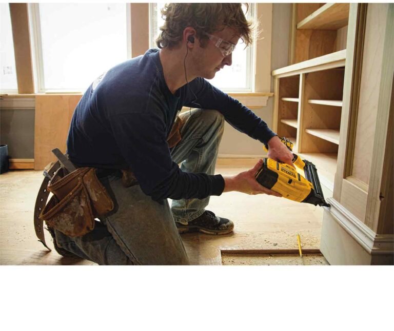 DeWalt DCN680B 20V Max XR 18 Ga Brad Nailer, Tool Only