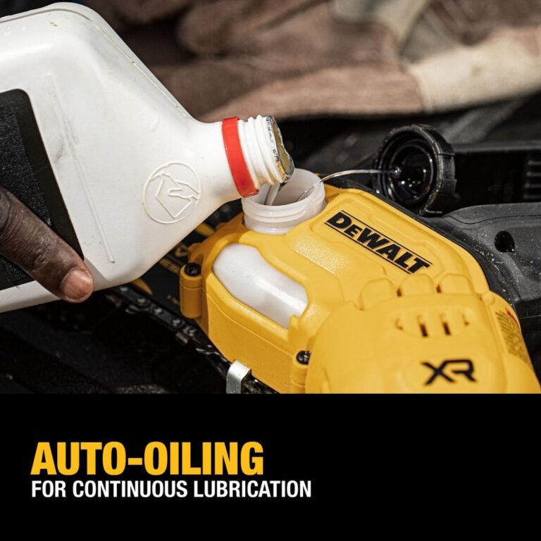 DeWalt DCCS623L1 20V MAX XR Brushless 8 in. Chainsaw 3.0Ah Kit