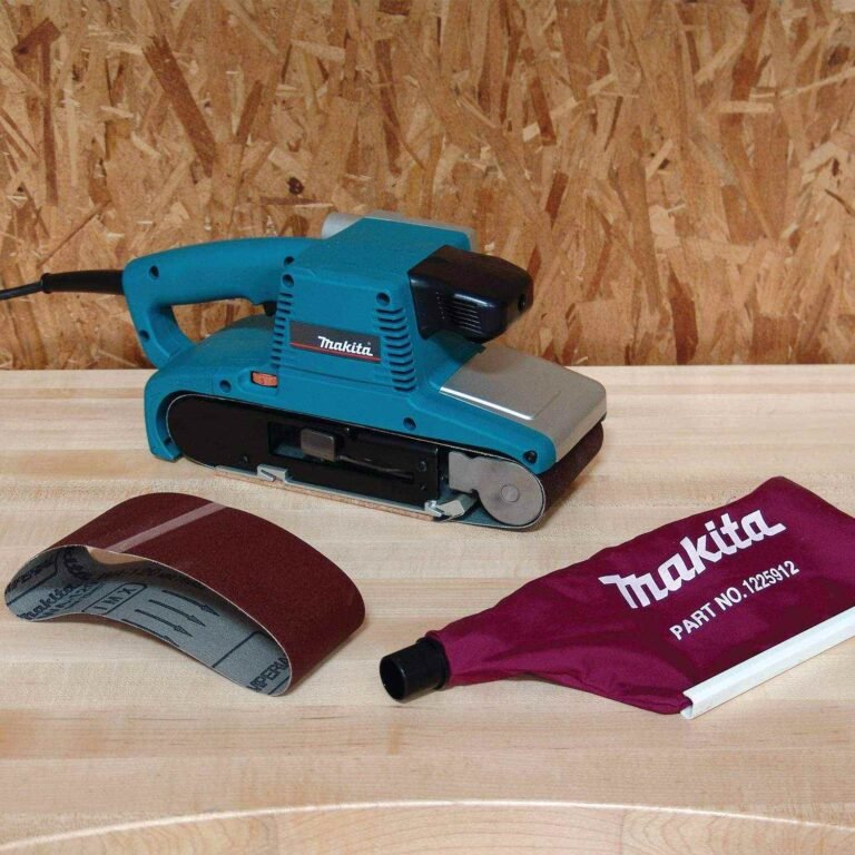Makita 9404 Corded 4″ x 24″ Belt Sander, with Variable Speed