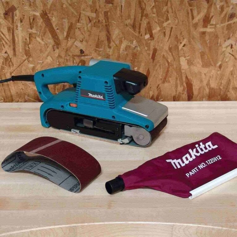 Makita 9404 Corded 4″ x 24″ Belt Sander, with Variable Speed