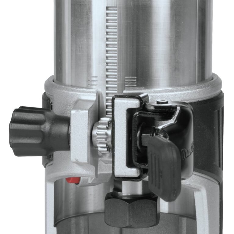 Makita XTR01T7 18V LXT Lithium-Ion Brushless Cordless Compact Router Kit (5.0Ah)