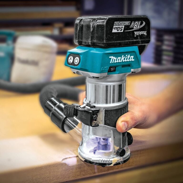 Makita XTR01T7 18V LXT Lithium-Ion Brushless Cordless Compact Router Kit (5.0Ah)