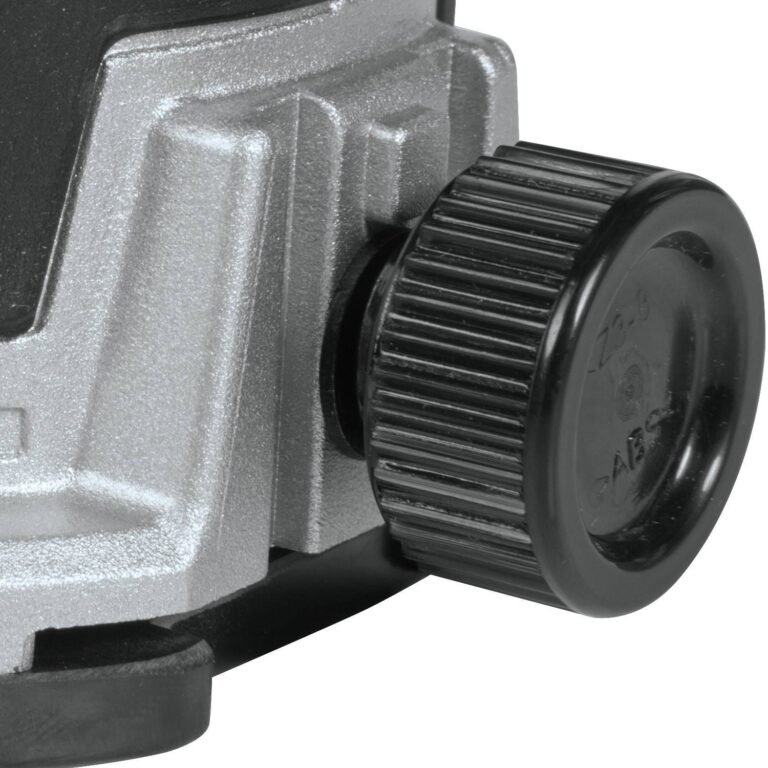 Makita XTR01T7 18V LXT Lithium-Ion Brushless Cordless Compact Router Kit (5.0Ah)