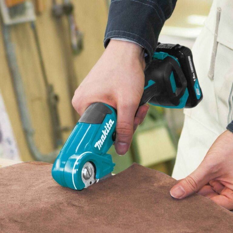 Makita PC01R3 12V max CXT Lithium-Ion Cordless Multi-Cutter Kit (2.0Ah)