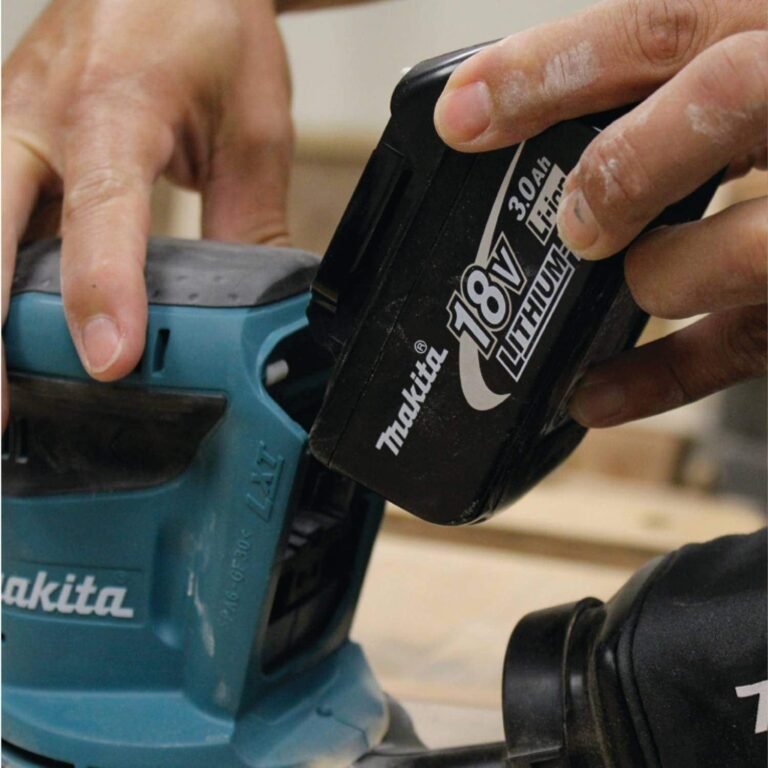 Makita XOB01Z 18V LXT Cordless 5″ Sander, Tool Only
