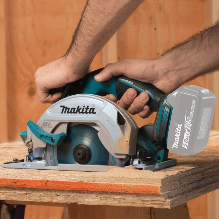 Makita XSH03Z 18V LXT Brushless Cordless 6-1/2″ Circular Saw, Tool Only