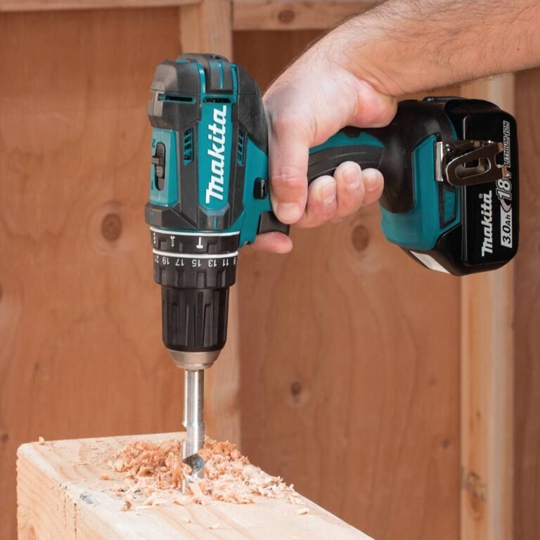 Makita XT505 18V LXT Lithium-Ion Cordless 5-Pc. Combo Kit (3.0Ah)