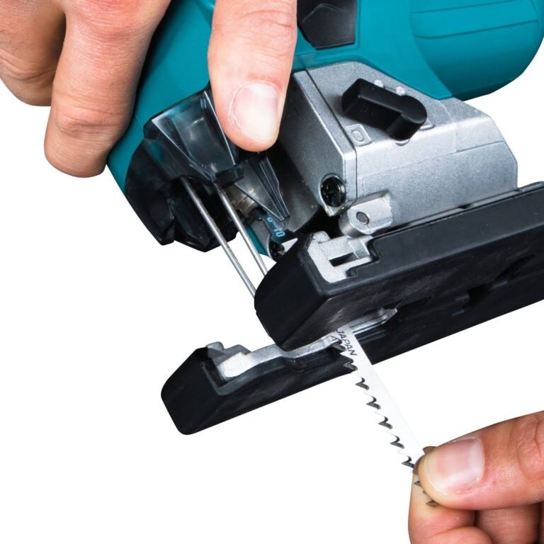 Makita XVJ01Z 18V LXT Lithium-Ion Brushless Cordless Barrel Grip Jig Saw, Tool Only