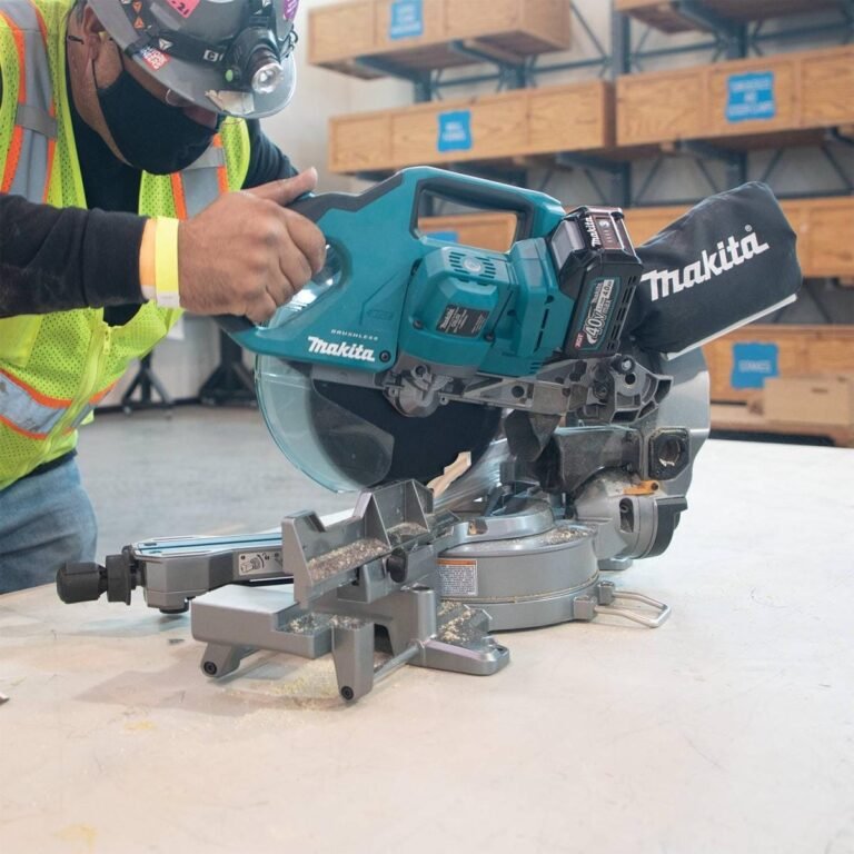 Makita GSL02M1 40V max XGT Brushless Cordless 8-1/2″ Dual-Bevel Sliding Compound Miter Saw Kit, AWS Capable (4.0Ah)