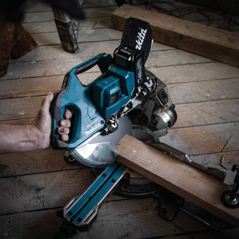 Makita GSL02M1 40V max XGT Brushless Cordless 8-1/2″ Dual-Bevel Sliding Compound Miter Saw Kit, AWS Capable (4.0Ah)