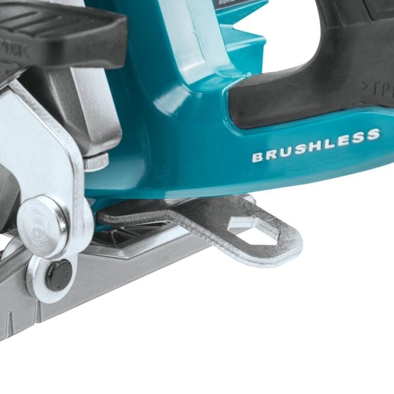 Makita GSR02M1 40V max XGT Brushless Cordless Rear Handle 10-1/4″ Circular Saw Kit, AWS Capable (4.0Ah)