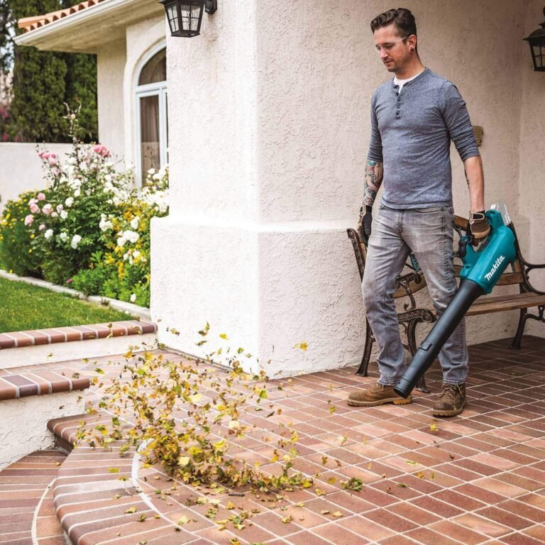 Makita XBU03Z 18V LXT 459-CFM 116-MPH Brushless Cordless Blower, Tool Only