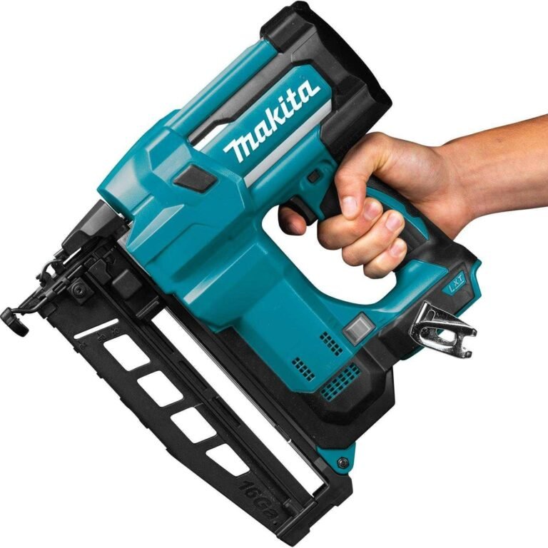 Makita XNB02Z 18V LXT Lithium-Ion Cordless 2-1/2″ Straight Finish Nailer, 16 Ga., Tool Only