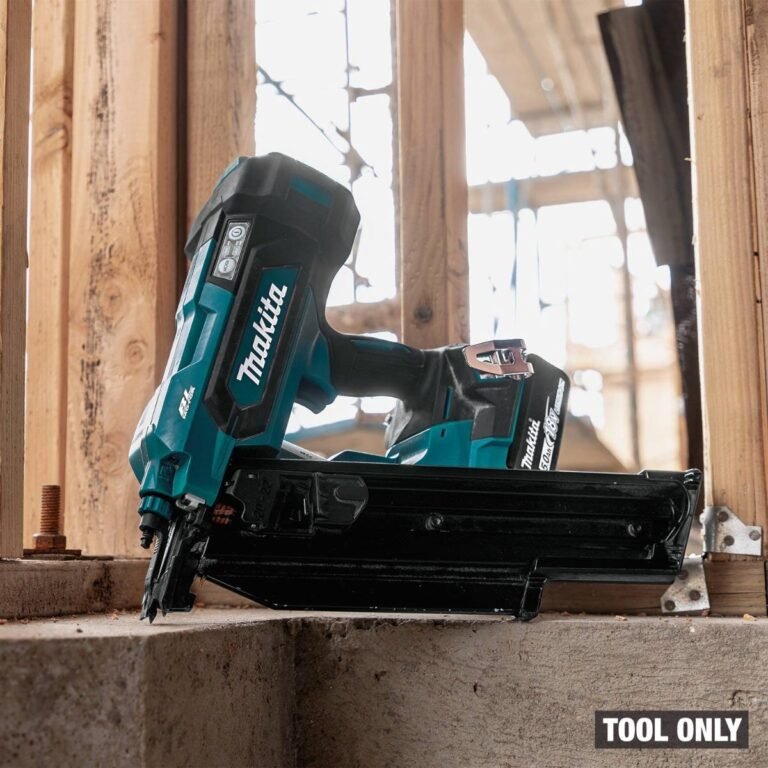 Makita XNB03Z 18V LXT Cordless 21-Degree Full Round Head 3-1/2-in. Framing Nailer, Tool Only