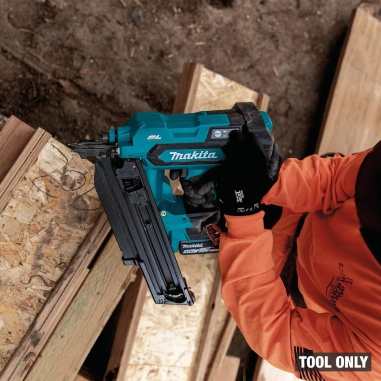 Makita XNB03Z 18V LXT Cordless 21-Degree Full Round Head 3-1/2-in. Framing Nailer, Tool Only