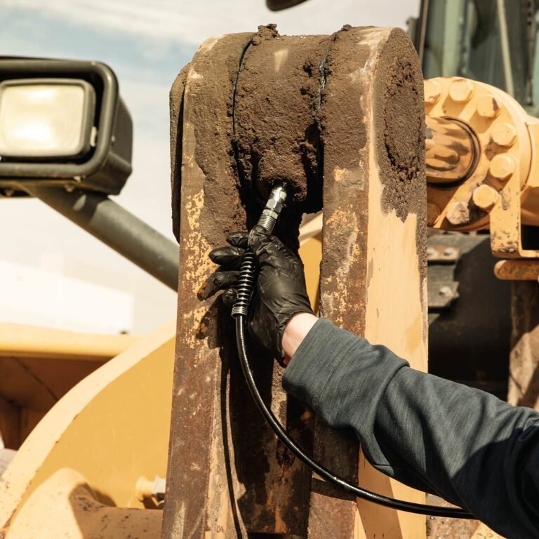 Makita XPG01Z 18V LXT Lithium-Ion Cordless Grease Gun, Tool Only