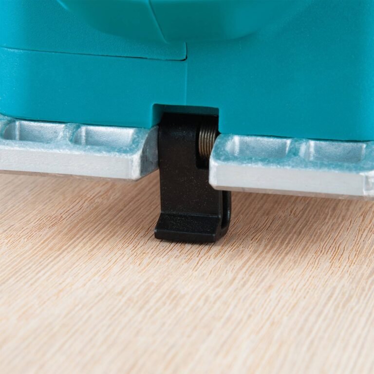 Makita XPK02Z 18V LXT Lithium-Ion Brushless Cordless 3-1/4″ Planer, AWS Capable, Tool Only