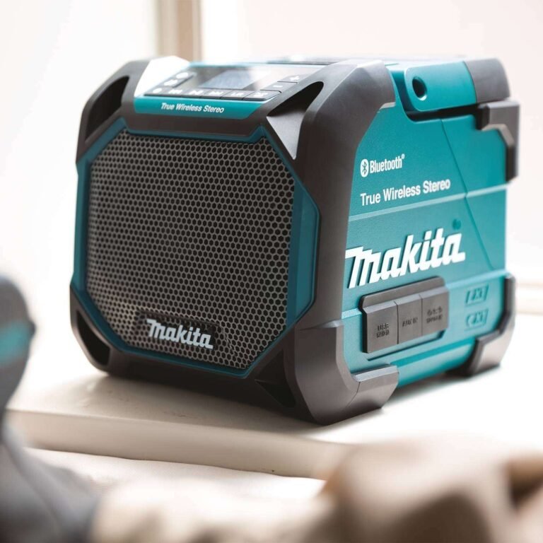 Makita XRM11 18V LXT / 12V max CXT Corded / Cordless Bluetooth Job Site Speaker, Tool Only