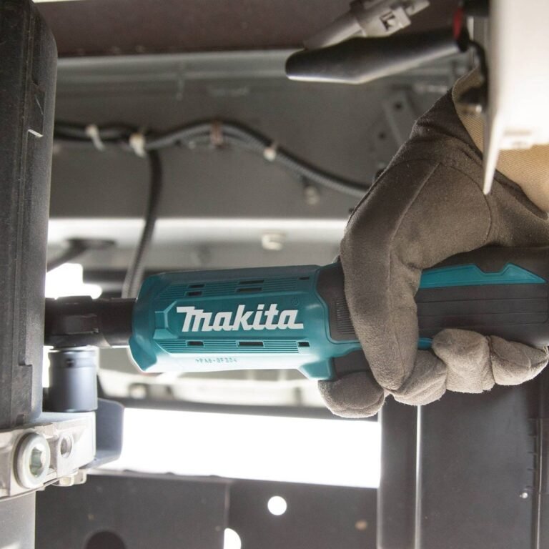 Makita XRW01Z 18V LXT Lithium-Ion Cordless 3/8″ / 1/4″ Sq. Drive Ratchet, Tool Only